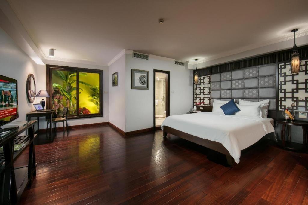 Church Boutique Hotel Hang Trong Hanoi Eksteriør billede
