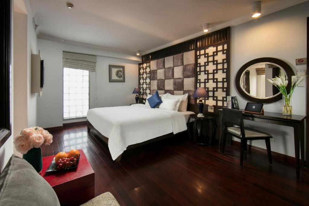 Church Boutique Hotel Hang Trong Hanoi Eksteriør billede