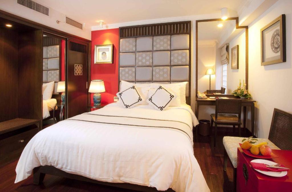 Church Boutique Hotel Hang Trong Hanoi Eksteriør billede